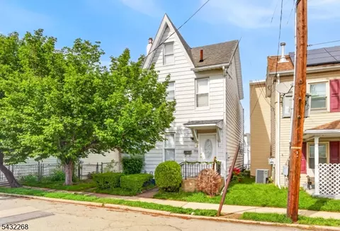 59 Railroad Ave, Phillipsburg, NJ 08865