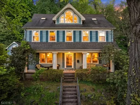 52 Warfield St, Montclair, NJ 07043