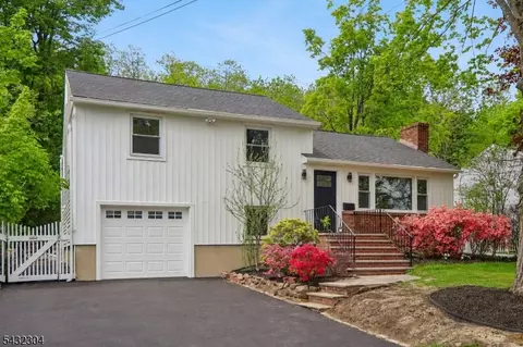 34 Clark St, Summit, NJ 07901