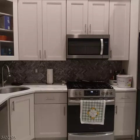 Kitchen - 27 Alvin Ter, Springfield, NJ 07081 photo 1 of 2