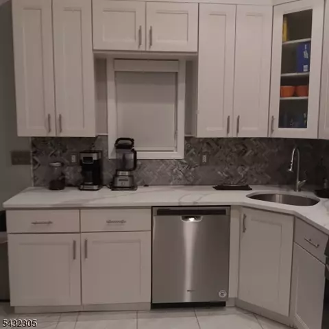 Kitchen - 27 Alvin Ter, Springfield, NJ 07081 photo 2 of 2