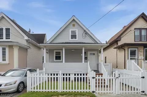 32 Willard St, Garfield, NJ 07026