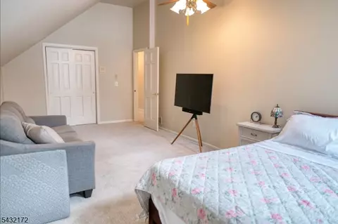 Bedroom - 40 Rustic Trl, Flemington, NJ 08822 photo 3 of 7