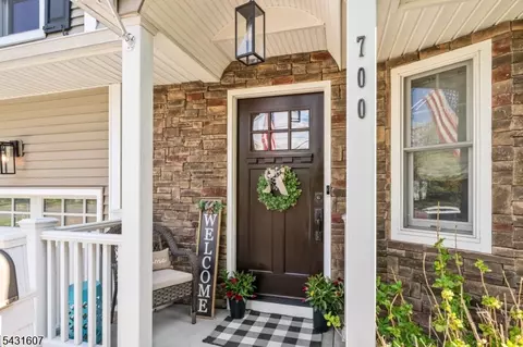 700 Gallows Hill Rd, Cranford, NJ 07016