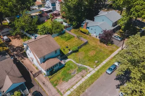 114 Martin St, Roselle, NJ 07203