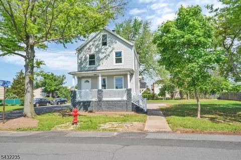 171 Myrtle St, Franklin Twp, NJ 08873