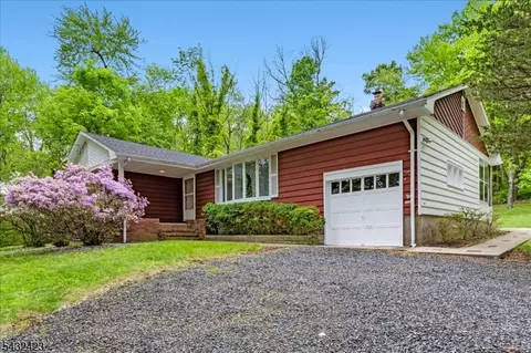 111 E Mountain Rd, Hillsborough, NJ 08844