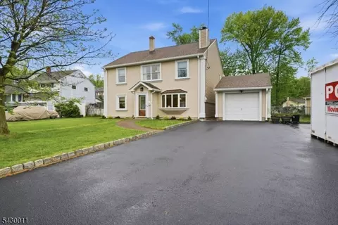 14 Donato Dr, Cedar Grove, NJ 07009