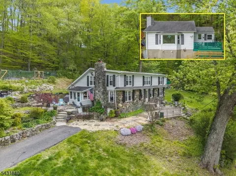 30-32 Hoffmans Crossing R, Califon, NJ 07830
