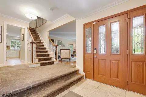 7 Pontiac Dr, Wayne, NJ 07470 photo 3
