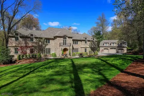 23 Saddle Hill Rd, Far Hills, NJ 07931