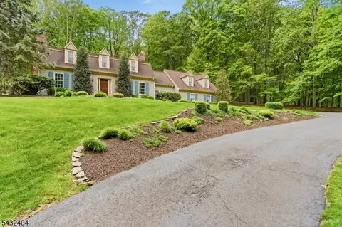 13 Hamden Rd, Flemington, NJ 08822
