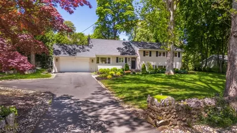 77 Hanover Rd, Mountain Lakes, NJ 07046