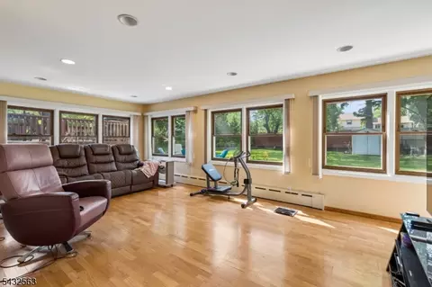 Living - 112 Pitt Rd, Springfield, NJ 07081 photo 2 of 3