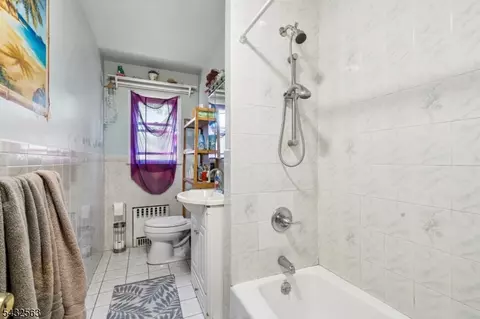 Bath - 112 Pitt Rd, Springfield, NJ 07081 photo 2 of 2