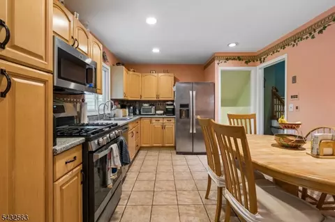 Kitchen - 112 Pitt Rd, Springfield, NJ 07081 photo 1 of 2