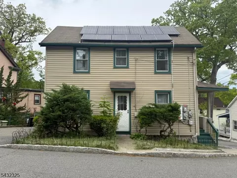 18 Fletcher Pl, Mount Tabor, NJ 07878