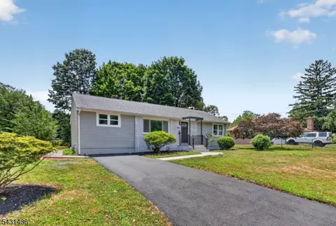 740 Cambridge St, South Plainfield, NJ 07080