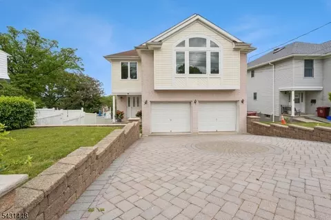 30 Witherspoon St, Nutley, NJ 07110