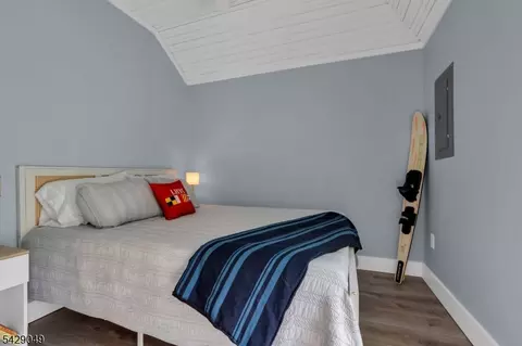 Bedroom - 497 Windemere Ave, Mount Arlington, NJ 07856 photo 5 of 5