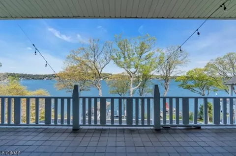 Exterior - 497 Windemere Ave, Mount Arlington, NJ 07856 photo 3 of 7