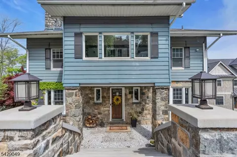 Exterior - 497 Windemere Ave, Mount Arlington, NJ 07856 photo 2 of 7