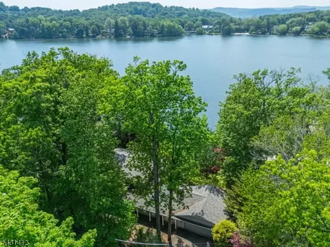 174 Pines Lake Dr E, Wayne, NJ 07470 photo 36