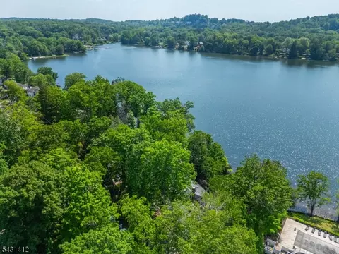 174 Pines Lake Dr E, Wayne, NJ 07470 photo 40