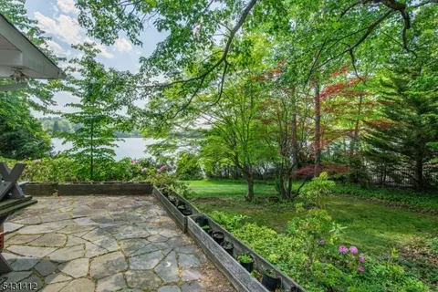 174 Pines Lake Dr E, Wayne, NJ 07470 photo 34