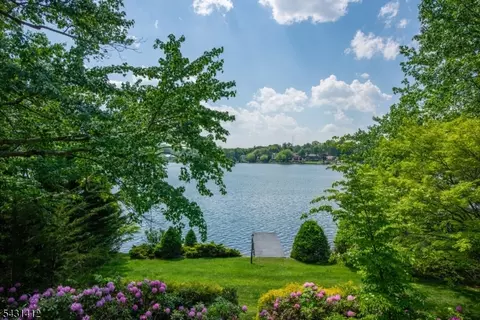 174 Pines Lake Dr E, Wayne, NJ 07470 photo 37