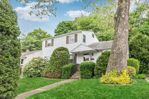 415 N 4th Ave, Hawthorne, NJ 07506