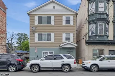 363-365 Summer St, Paterson, NJ 07501