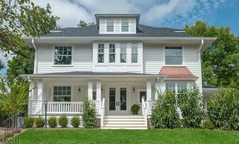 89 Maplewood Ave #2, Maplewood, NJ 07040