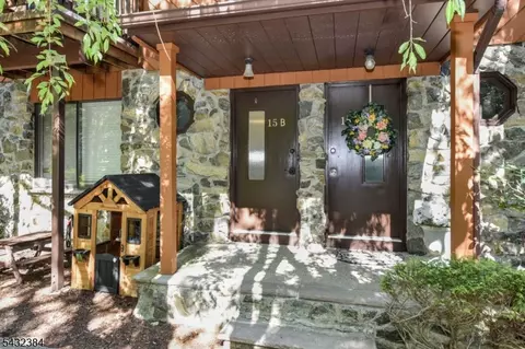15 Brookside Hts # B, Wanaque, NJ 07465