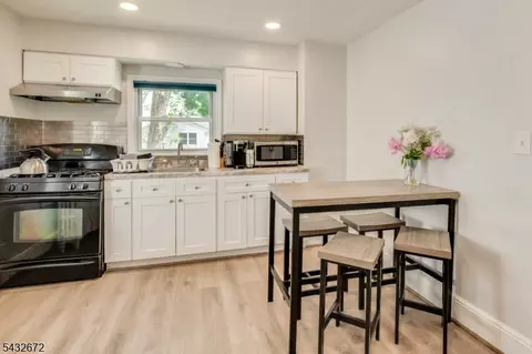 278 High St, Hackensack, NJ 07601 photo 4