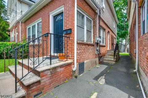 278 High St, Hackensack, NJ 07601