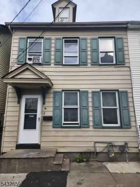 36 Fox St, Phillipsburg, NJ 08865