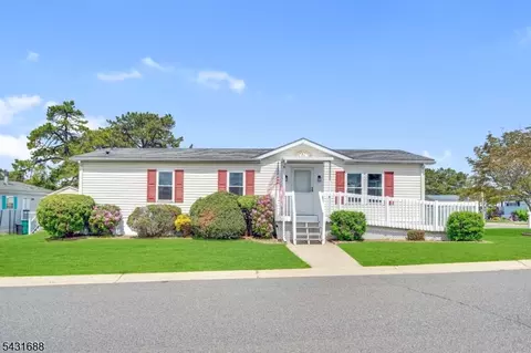 501 Momosa Dr, Manchester Township, NJ 08759