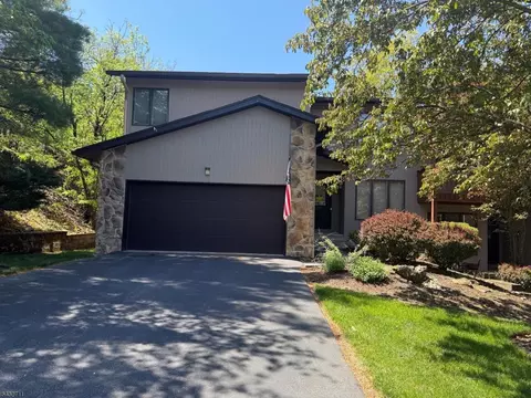 40 Woodland Dr, Woodland Park, NJ 07424