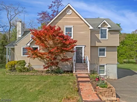 1939 Fieldstone Rd, Martinsville, NJ 08836