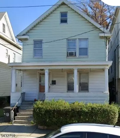 42 S 2nd St, Elizabeth City, NJ 07206