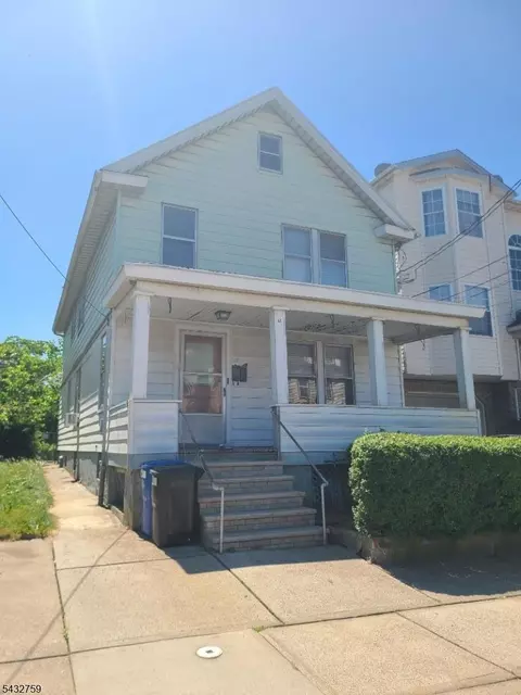 42 S 2nd St, Elizabeth City, NJ 07206