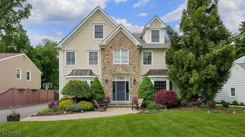 734 Woodland Ave, Westfield, NJ 07090
