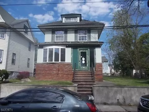 387 Tower St, Vauxhall, NJ 07088