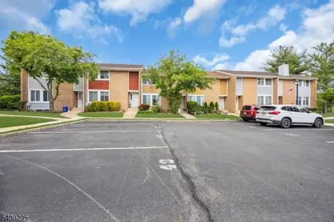 39 Balsam Ct, Hillsborough, NJ 08844