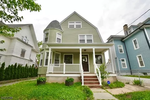 566 Highland Ave, Newark, NJ 07104