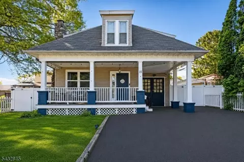 15 Center St, Budd Lake, NJ 07828