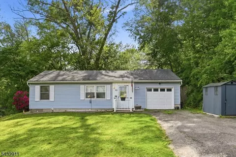 20 Dogwood Rd, Wantage, NJ 07461
