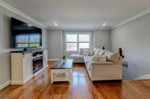 657 Jefferson Ave, Elizabeth, NJ 07201