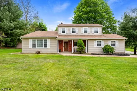 93 Randolph Ave, Randolph, NJ 07869